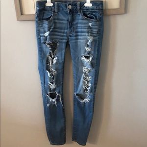 AE Ripped Light Wash Jeggings